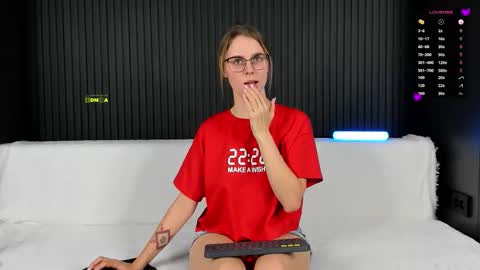 Alena online show from November 23, 4:27 pm