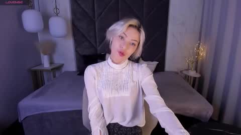 Snapshot of alysiasun chatting on October 17, 2:21 pm Alysia online show from October 17, 2:21 pm