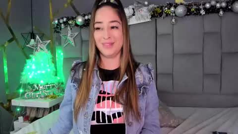 Alyze make feel hot as hell online show from November 27, 12:18 am