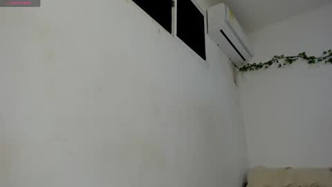 AMAIA online show from April 16, 7:03 pm