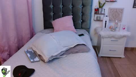 AMALIA online show from January 3, 2:32 am