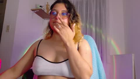 Snapshot of amalia_rosse_ chatting on October 3, 1:48 am Amalia Im Back See you soon this January 7 at 10 pm Colombia time online show from October 3, 1:48 am