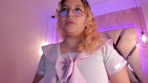 Snapshot of amalia_rosse_ chatting on March 5, 8:10 am Amalia Im Back See you soon this January 7 at 10 pm Colombia time online show from March 5, 8:10 am