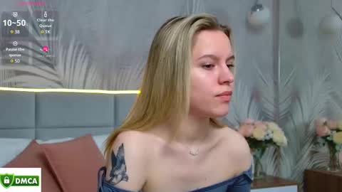 Snapshot of amaliabell chatting on February 18, 1:11 pm Amalia online show from February 18, 1:11 pm