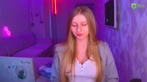 Amalia online show from December 13, 1:12 pm