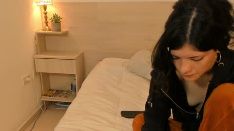 Amancay online show from December 3, 6:21 am