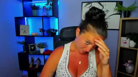 Amanda online show from July 28, 6:20 pm