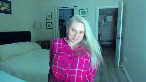 Amanda online show from February 18, 7:52 am