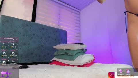 Snapshot of amandajoness_ chatting on February 7, 7:38 pm amandajoness online show from February 7, 7:38 pm