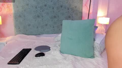 Snapshot of amandajoness_ chatting on October 20, 7:52 pm amandajoness online show from October 20, 7:52 pm