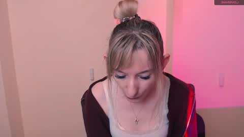 Amanda online show from May 6, 8:09 am