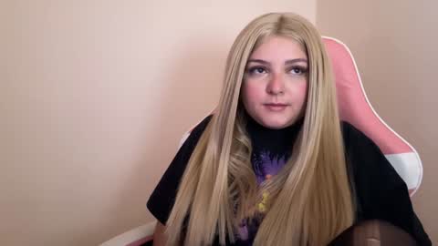 Snapshot of amandhaaa chatting on February 6, 12:48 pm Amandha online show from February 6, 12:48 pm