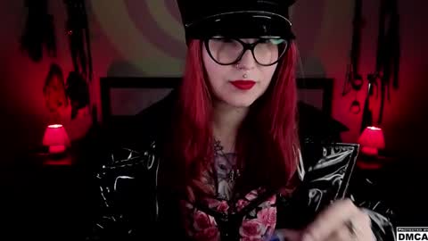 Snapshot of amanita__pantherina chatting on February 27, 10:55 am Goddess Amanita online show from February 27, 10:55 am