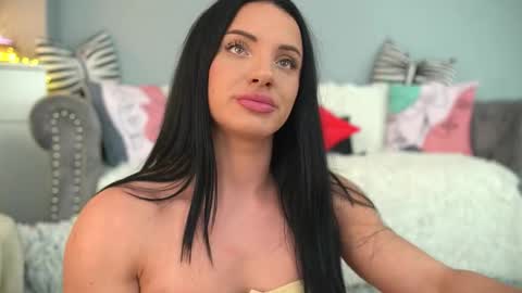 AmanndaSkye online show from February 7, 1:19 am