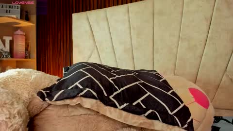 amara_brunet online show from March 6, 4:06 pm