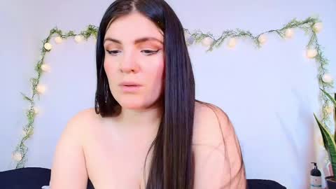 Amara Vega  online show from May 4, 4:24 pm