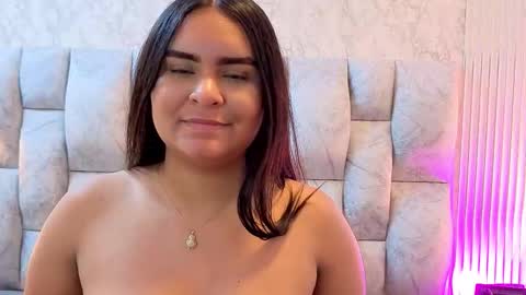 amarahanks_ online show from November 22, 8:40 pm