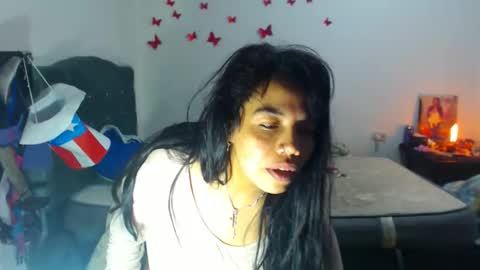 Snapshot of amararoberts08 chatting on October 5, 6:59 pm Amara Julia online show from October 5, 6:59 pm