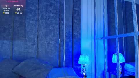 Emily online show from November 13, 1:03 pm