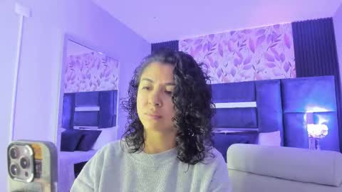 Emily online show from December 4, 12:27 pm