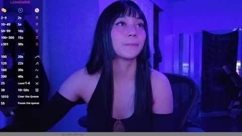 leash online show from April 13, 3:55 am