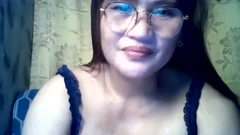 amazing angel online show from November 27, 9:33 pm