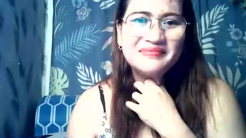 Snapshot of amazing_angel22 chatting on October 2, 10:08 pm amazing angel online show from October 2, 10:08 pm