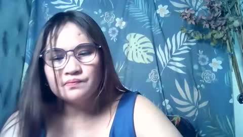 amazing angel online show from May 28, 7:50 am