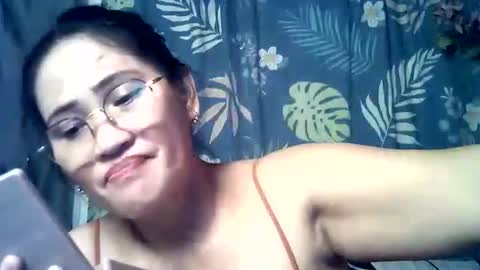 Snapshot of amazing_angel22 chatting on September 26, 1:35 am amazing angel online show from September 26, 1:35 am