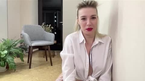 Kelly online show from January 24, 1:14 pm