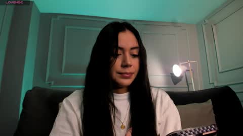 Ambar  online show from February 7, 11:46 am