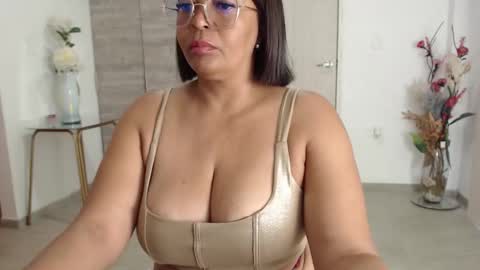  Amber Sofhia  online show from October 1, 10:19 pm