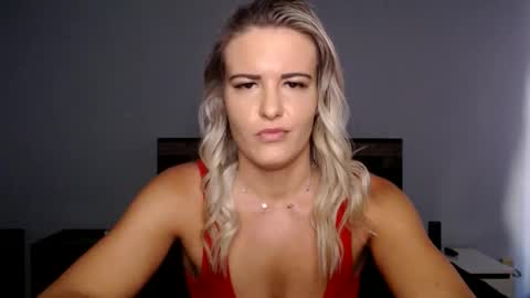 Amber online show from February 20, 3:14 pm