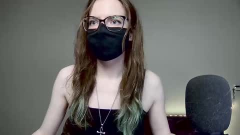 Amber non-nude model online show from December 3, 3:18 am