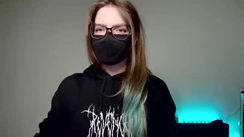 Amber non-nude model online show from October 2, 9:57 pm