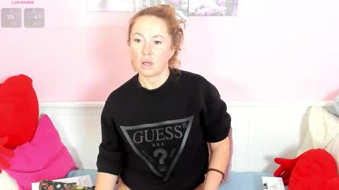 Snapshot of amber_foks chatting on September 17, 8:40 am Amber online show from September 17, 8:40 am