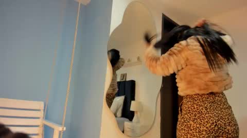 Michell  online show from October 13, 12:07 pm