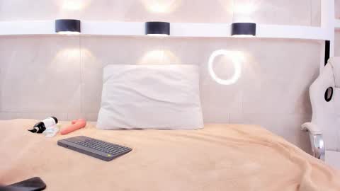  AMBER  online show from February 21, 11:35 am