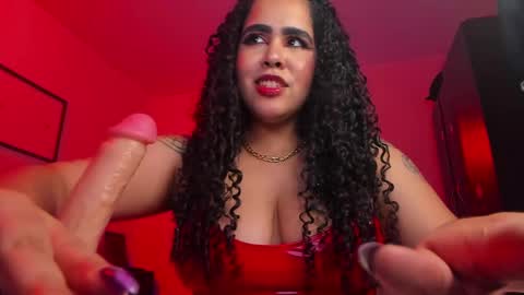 Snapshot of amber_smith20 chatting on February 8, 2:04 am find me here --- online show from February 8, 2:04 am
