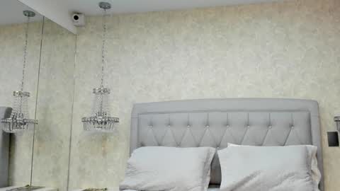 Amber lux online show from November 20, 2:54 am