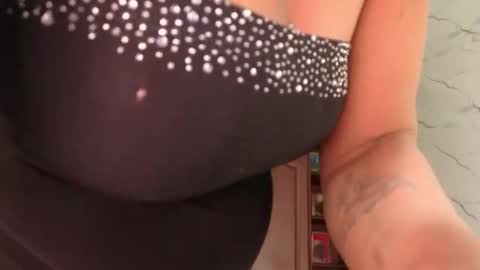 Snapshot of ambernix chatting on October 8, 3:18 pm online show from October 8, 3:18 pm