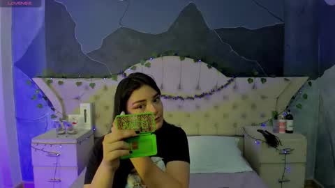 Amber Grey online show from November 19, 6:50 pm