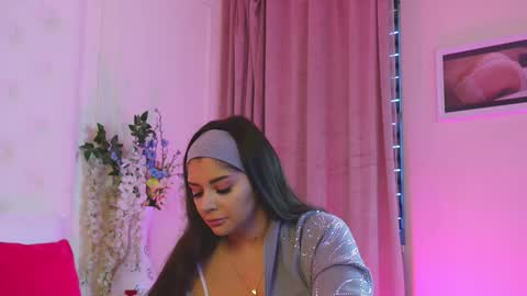 Amberseyes online show from February 27, 7:12 am