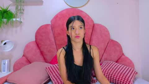 A M B E R  online show from May 9, 3:34 am