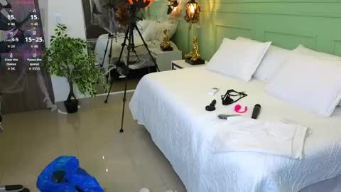 Snapshot of amelia_chillvibes chatting on October 18, 8:24 pm AMELIA online show from October 18, 8:24 pm