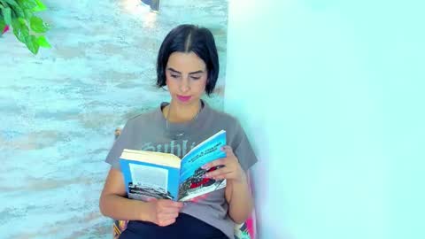  AMELIA.  online show from December 15, 9:55 pm