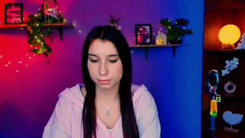 ameliaa_sweet online show from April 15, 11:24 am