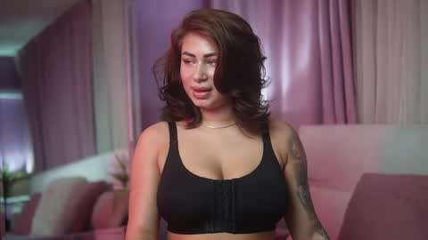  Amelia  online show from June 9, 5:23 pm