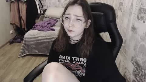 Snapshot of ameliakamishiro chatting on December 2, 12:24 pm Amelia online show from December 2, 12:24 pm
