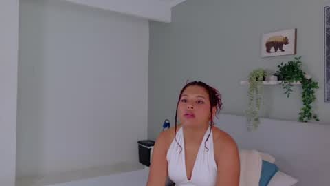 amelialaurent_ online show from June 30, 7:34 pm